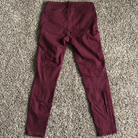 Old Navy RockStar Skinny Jeans - Picture 5 of 9